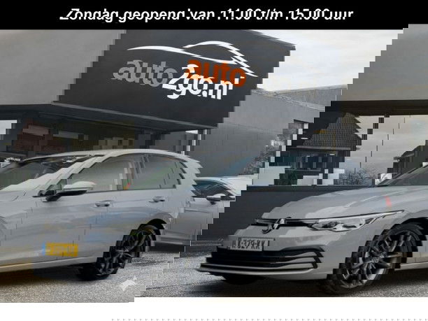 Volkswagen Golf - 1.5 TSI LIFE 131PK NAVI AIRCO DIGI-DASH APPLE-CARPLAY LED LMV PDC