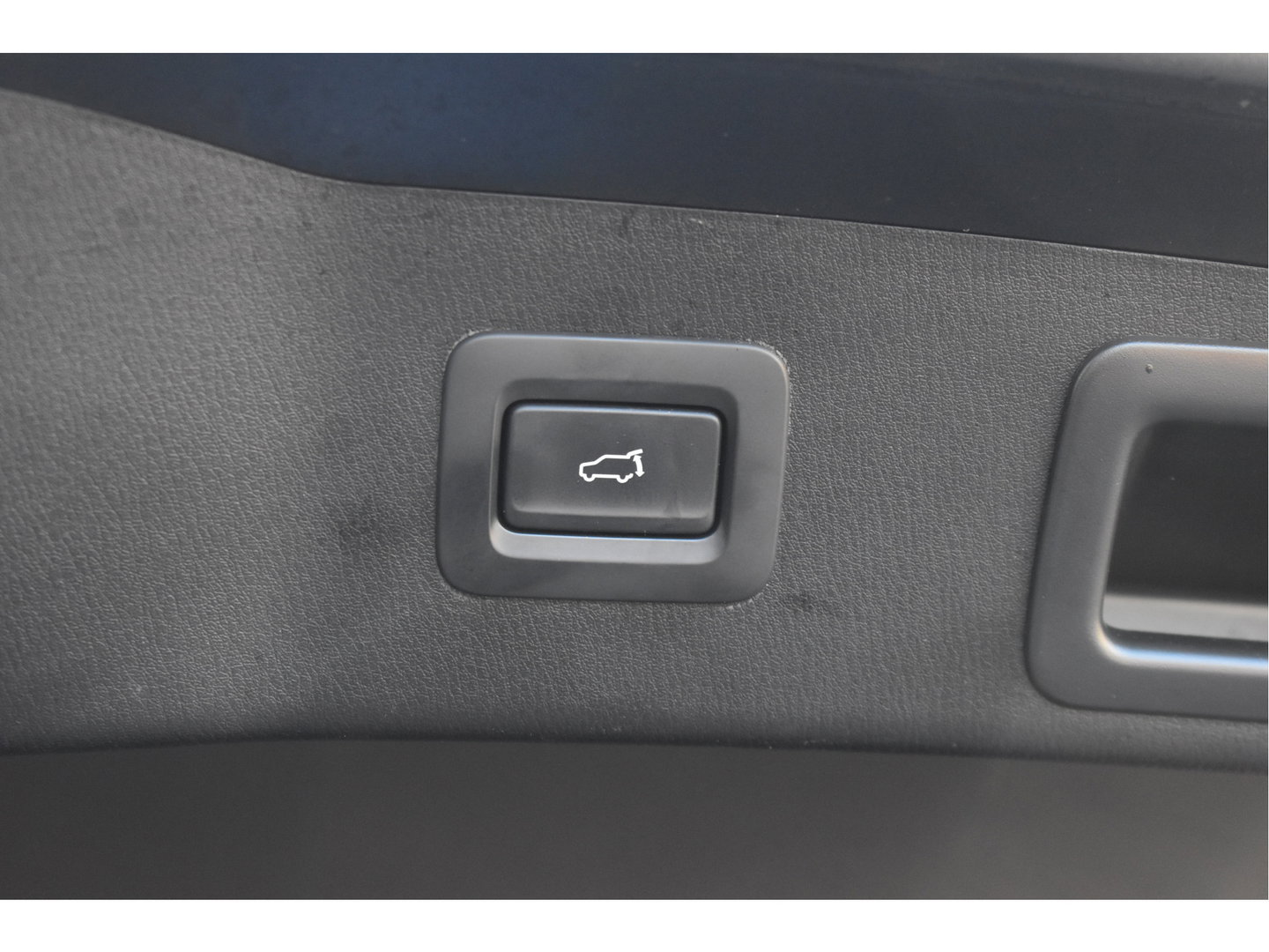 Mazda CX-5 2.0 SkyActiv-G 165 Luxury | NL-Auto | Afn.trekhaak | Bose | Keyless | HUD | Carplay | 360 gr.camera | Stoelverkoeling | Vol