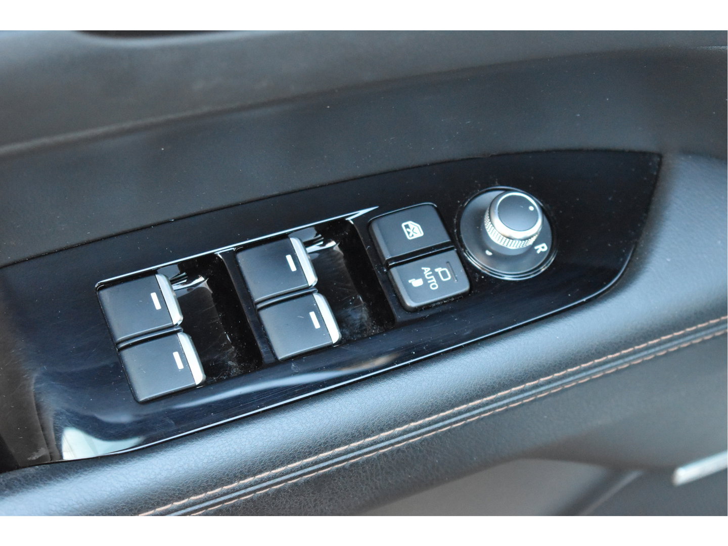 Mazda CX-5 2.0 SkyActiv-G 165 Luxury | NL-Auto | Afn.trekhaak | Bose | Keyless | HUD | Carplay | 360 gr.camera | Stoelverkoeling | Vol