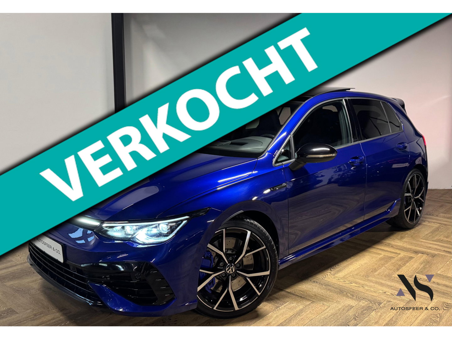 Volkswagen Golf 2.0 TSI R 4Motion PANO KEYLESS HUD