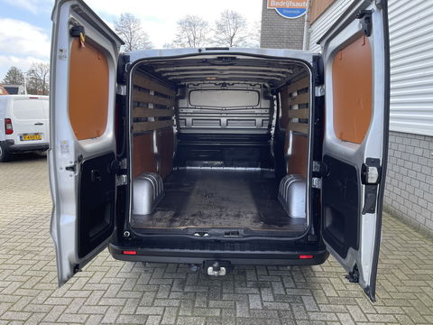 Fiat Talento 2.0 MultiJet 145pk L2H1 Basis / zilver metallic / vaste prijs rijklaar € 13.950 ex btw / lease vanaf € 235 / euro 6 / bpm vrij / trekhaak / airco / cruise / navigatie !