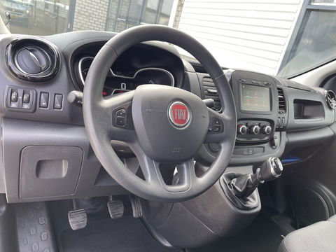 Fiat Talento 2.0 MultiJet 145pk L2H1 Basis / zilver metallic / vaste prijs rijklaar € 13.950 ex btw / lease vanaf € 235 / euro 6 / bpm vrij / trekhaak / airco / cruise / navigatie !