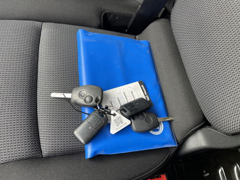 Fiat Talento 2.0 MultiJet 145pk L2H1 Basis / zilver metallic / vaste prijs rijklaar € 13.950 ex btw / lease vanaf € 235 / euro 6 / bpm vrij / trekhaak / airco / cruise / navigatie !