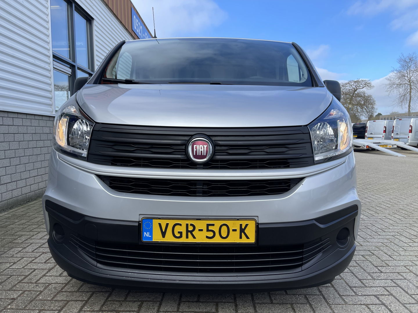 Fiat Talento 2.0 MultiJet 145pk L2H1 Basis / zilver metallic / vaste prijs rijklaar € 13.950 ex btw / lease vanaf € 235 / euro 6 / bpm vrij / trekhaak / airco / cruise / navigatie !