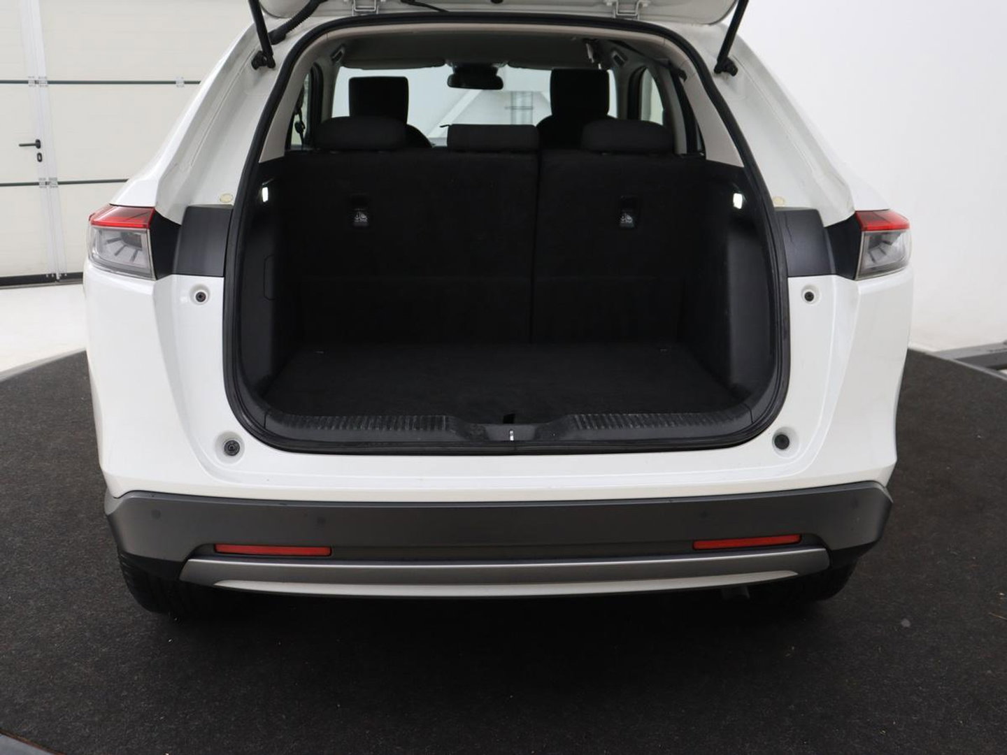 Honda HR-V 1.5 e:HEV Elegance | Stoelverwarming | Adaptive cruise | Carplay | Camera | File Assistent | 18'' | Full LED | Navigatie | Keyless