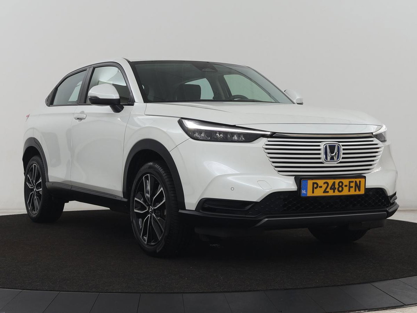 Honda HR-V 1.5 e:HEV Elegance | Stoelverwarming | Adaptive cruise | Carplay | Camera | File Assistent | 18'' | Full LED | Navigatie | Keyless