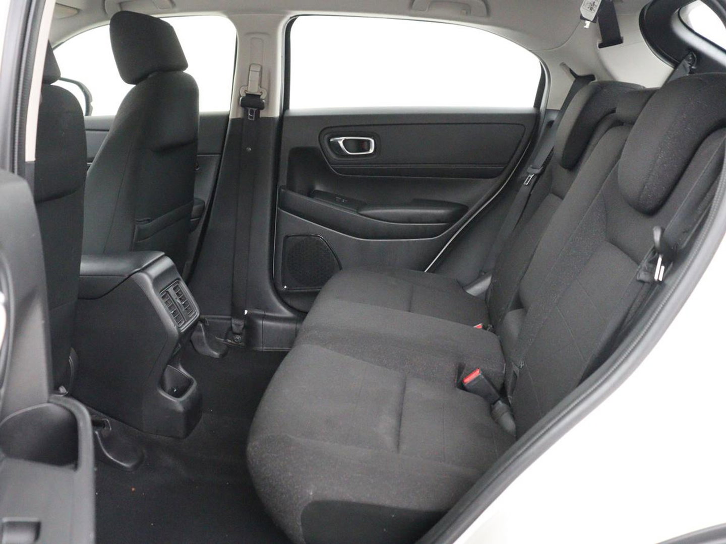 Honda HR-V 1.5 e:HEV Elegance | Stoelverwarming | Adaptive cruise | Carplay | Camera | File Assistent | 18'' | Full LED | Navigatie | Keyless