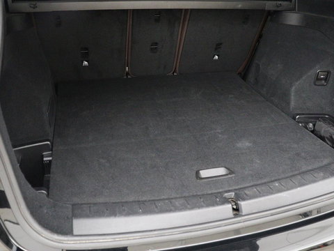 BMW 2 Serie Gran Tourer 220i Business Edition Plus | Luxury Line | Leder | Head-Up | Stoelverwarming | Trekhaak | Camera | Carplay | Full LED | Keyless | Navigatie | Cruise control | Bluetooth