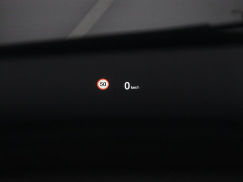 BMW 2 Serie Gran Tourer 220i Business Edition Plus | Luxury Line | Leder | Head-Up | Stoelverwarming | Trekhaak | Camera | Carplay | Full LED | Keyless | Navigatie | Cruise control | Bluetooth