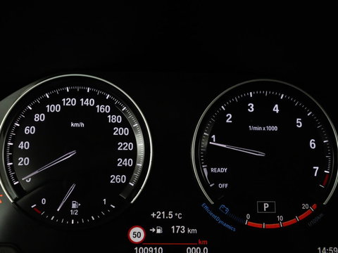 BMW 2 Serie Gran Tourer 220i Business Edition Plus | Luxury Line | Leder | Head-Up | Stoelverwarming | Trekhaak | Camera | Carplay | Full LED | Keyless | Navigatie | Cruise control | Bluetooth