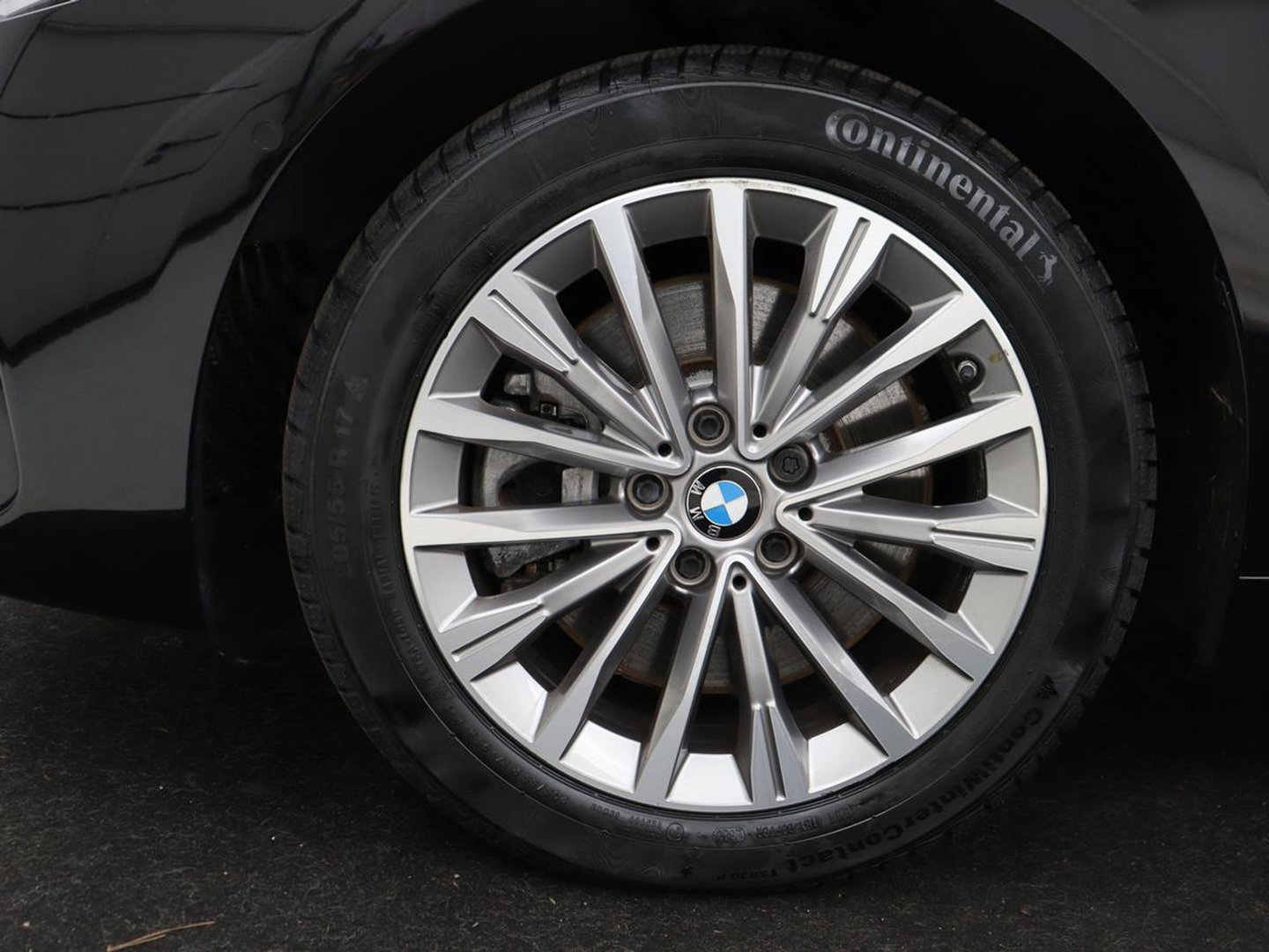 BMW 2 Serie Gran Tourer 220i Business Edition Plus | Luxury Line | Leder | Head-Up | Stoelverwarming | Trekhaak | Camera | Carplay | Full LED | Keyless | Navigatie | Cruise control | Bluetooth