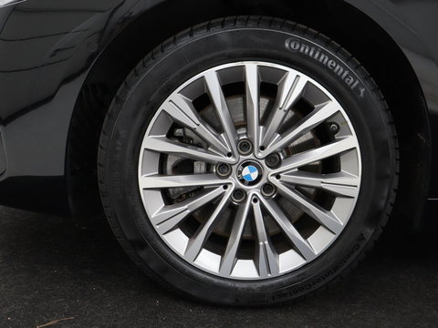 BMW 2 Serie Gran Tourer 220i Business Edition Plus | Luxury Line | Leder | Head-Up | Stoelverwarming | Trekhaak | Camera | Carplay | Full LED | Keyless | Navigatie | Cruise control | Bluetooth