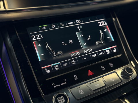 Audi Q8 60 TFSIe 462PK Quattro / Audi Exclusive / Nardo grey / 360° / 20