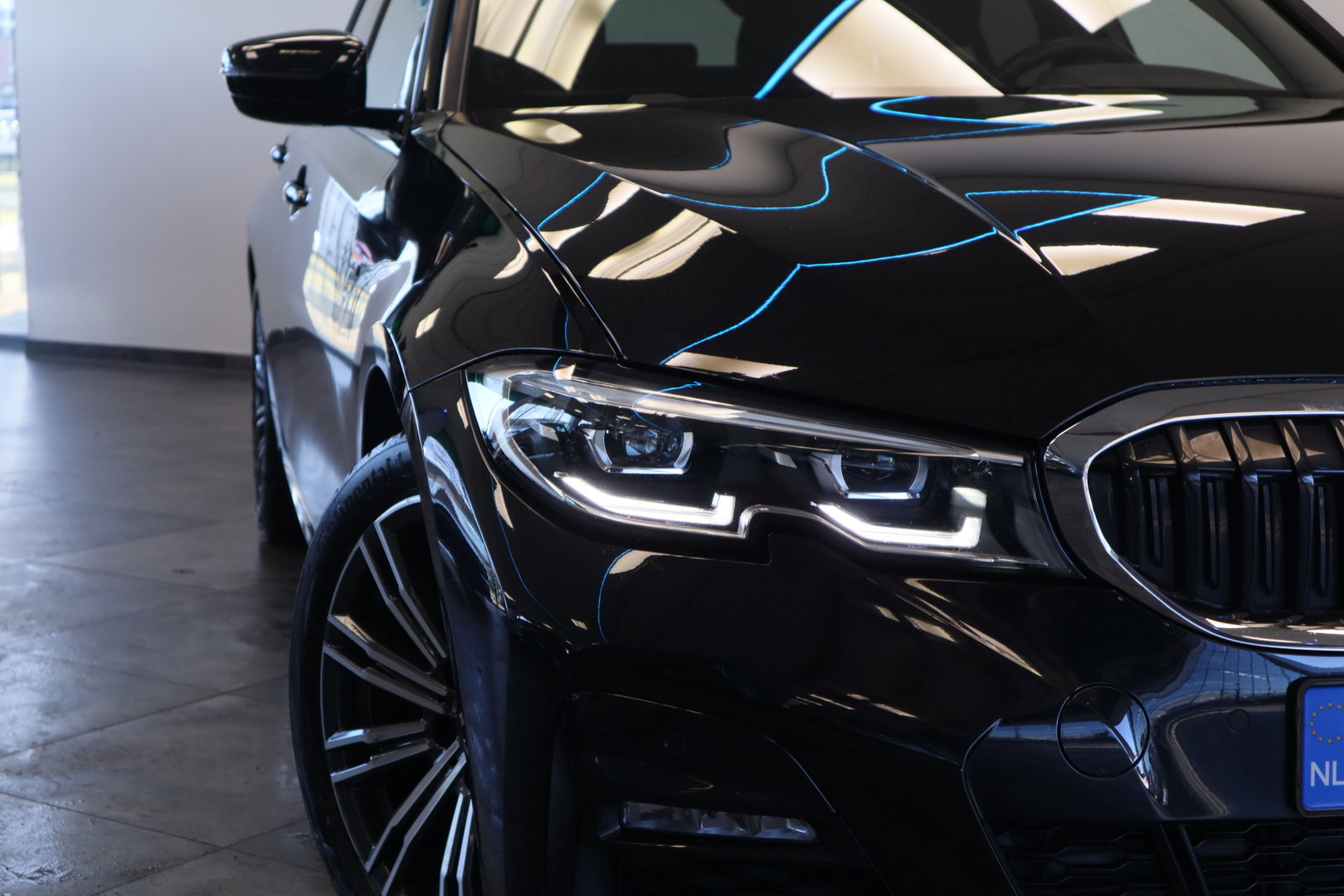 BMW 3 Serie Touring 320i M-Sport Business Edition Climate/Cruise Navi PDC NAP! 24 Maanden garantie* (Vraag naar de voorwaarden)