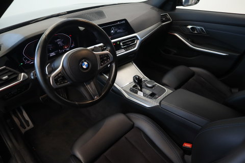BMW 3 Serie Touring 320i M-Sport Business Edition Climate/Cruise Navi PDC NAP! 24 Maanden garantie* (Vraag naar de voorwaarden)