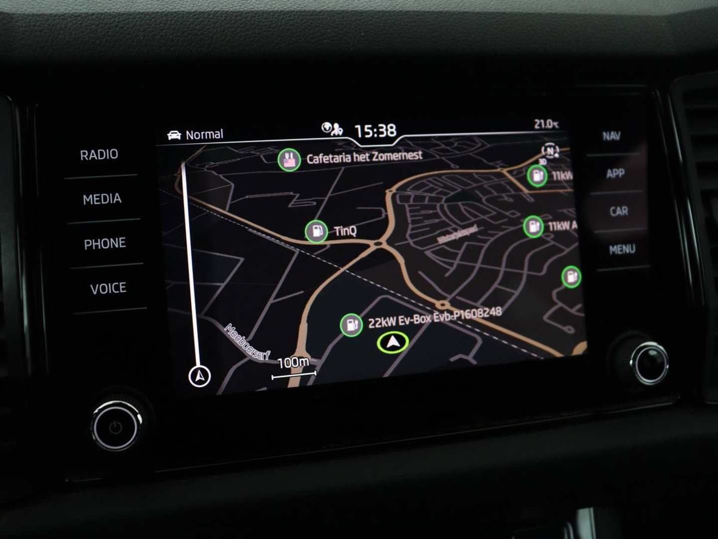 Škoda Kodiaq 1.5 TSI Sportline | Panoramadak | Stoelverwarming | Leder/Alcantara | Camera | Carplay | Sfeerverlichting | Virtual Cockpit | Canton Sound | Navigatie | Keyless | 20'' | Memory | Full LED