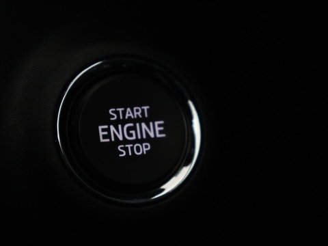 Škoda Kodiaq 1.5 TSI Sportline | Panoramadak | Stoelverwarming | Leder/Alcantara | Camera | Carplay | Sfeerverlichting | Virtual Cockpit | Canton Sound | Navigatie | Keyless | 20'' | Memory | Full LED