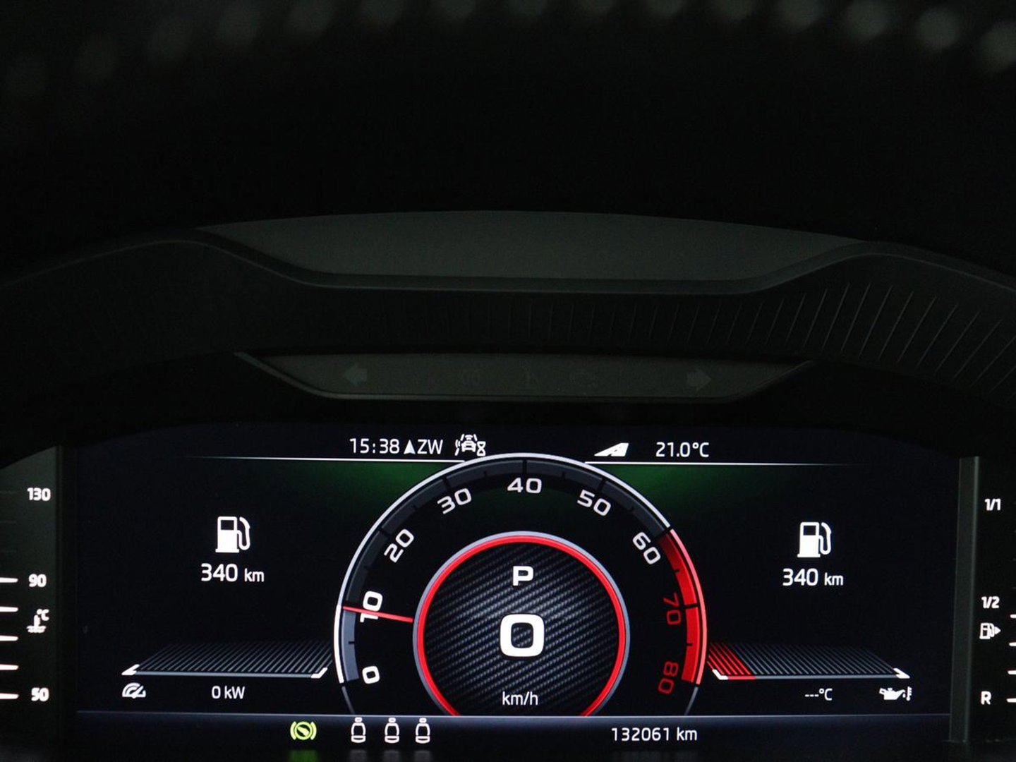 Škoda Kodiaq 1.5 TSI Sportline | Panoramadak | Stoelverwarming | Leder/Alcantara | Camera | Carplay | Sfeerverlichting | Virtual Cockpit | Canton Sound | Navigatie | Keyless | 20'' | Memory | Full LED