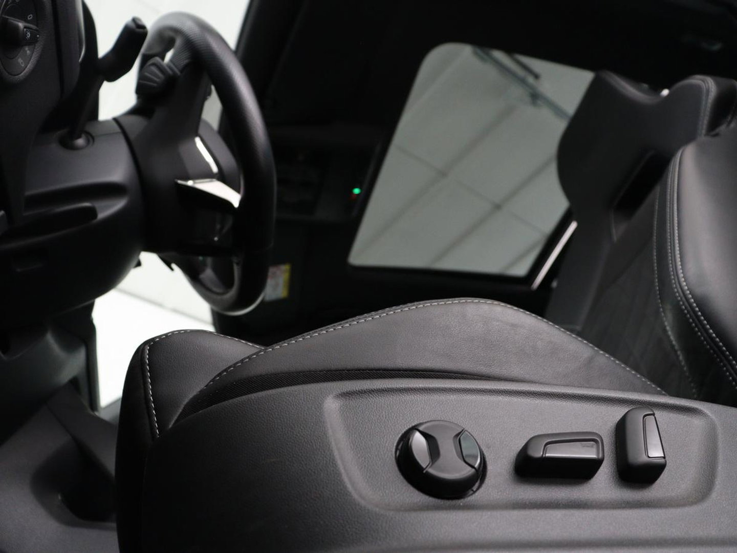 Škoda Kodiaq 1.5 TSI Sportline | Panoramadak | Stoelverwarming | Leder/Alcantara | Camera | Carplay | Sfeerverlichting | Virtual Cockpit | Canton Sound | Navigatie | Keyless | 20'' | Memory | Full LED