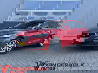 SEAT Leon - Sportstourer 1.5 TSI Style Business Intense | Digital Cockpit | LED | Camera | Adaptive Cruise | CarPlay | Navigatie | Trekhaak | Climate