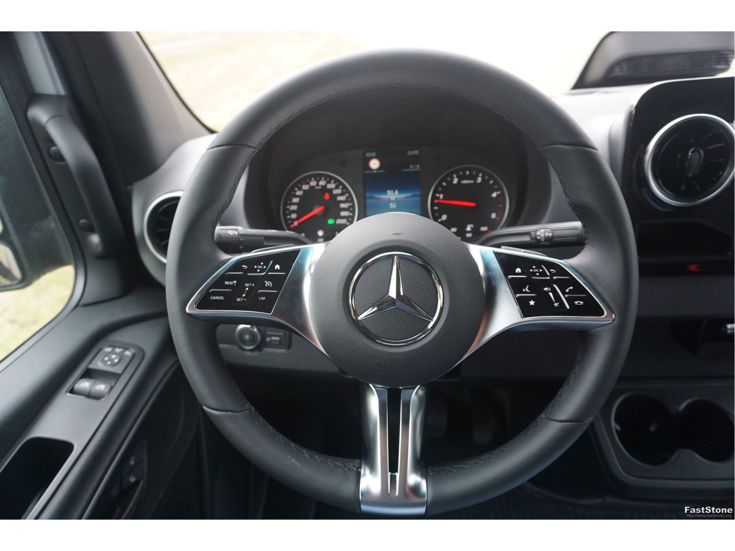 Mercedes-Benz Sprinter 317CDI Pro L2H2 BPM VRIJ!! 10.25" Mbux Cam, Gev. Stoel, 3.5T Trekgewicht, LED!! NR. A574*