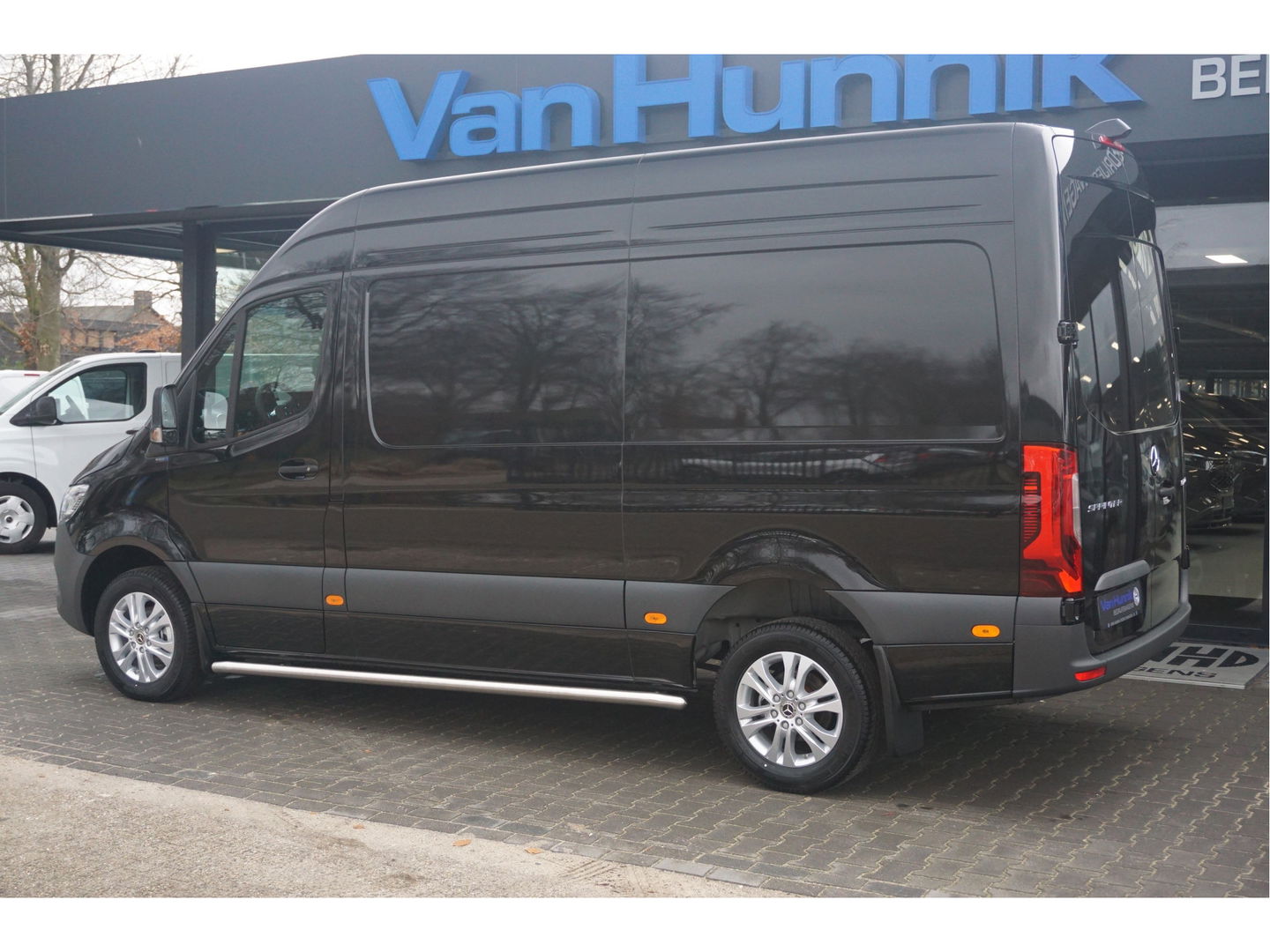 Mercedes-Benz Sprinter 317CDI Pro L2H2 BPM VRIJ!! 10.25" Mbux Cam, Gev. Stoel, 3.5T Trekgewicht, LED!! NR. A574*