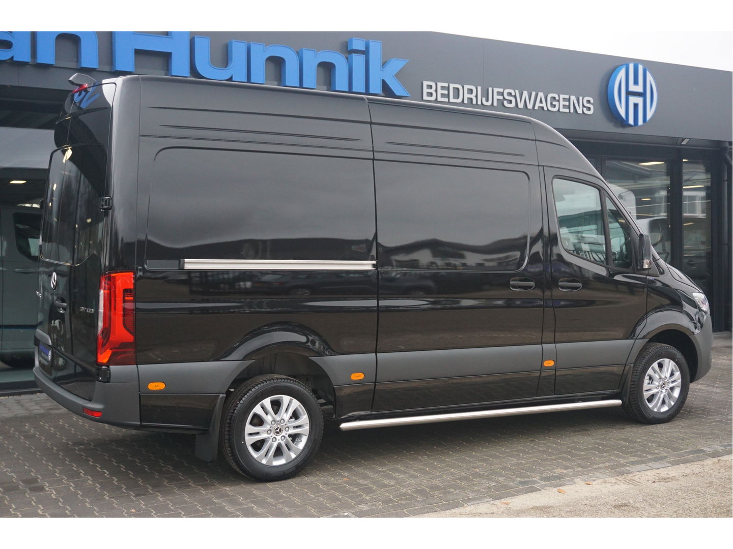 Mercedes-Benz Sprinter 317CDI Pro L2H2 BPM VRIJ!! 10.25" Mbux Cam, Gev. Stoel, 3.5T Trekgewicht, LED!! NR. A574*