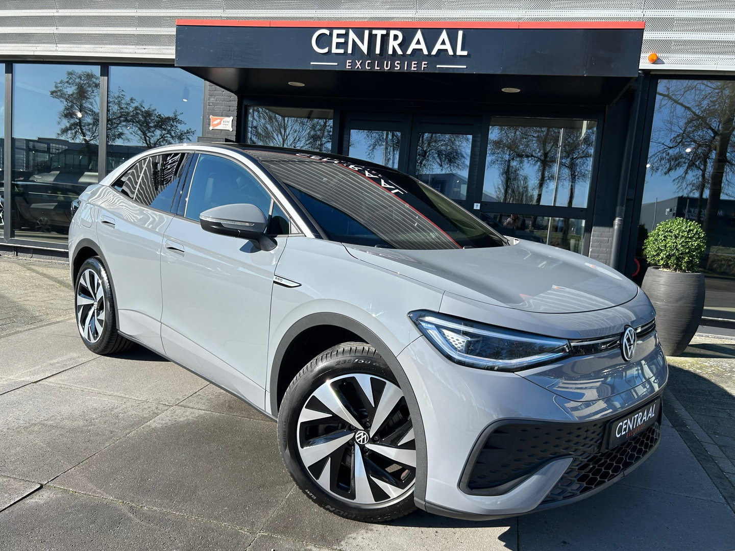 Volkswagen ID.5 Pro 77 kWh| Camera| Carplay| Stoelverwarming| ACC| Smart Climate| BTW