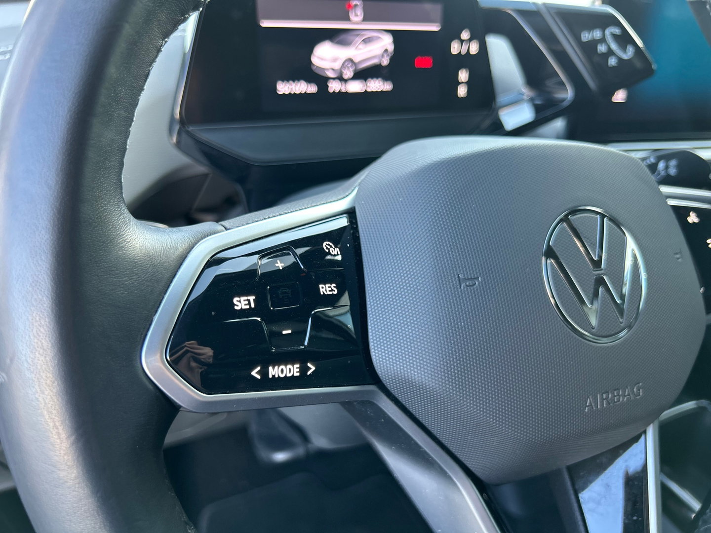 Volkswagen ID.5 Pro 77 kWh| Camera| Carplay| Stoelverwarming| ACC| Smart Climate| BTW
