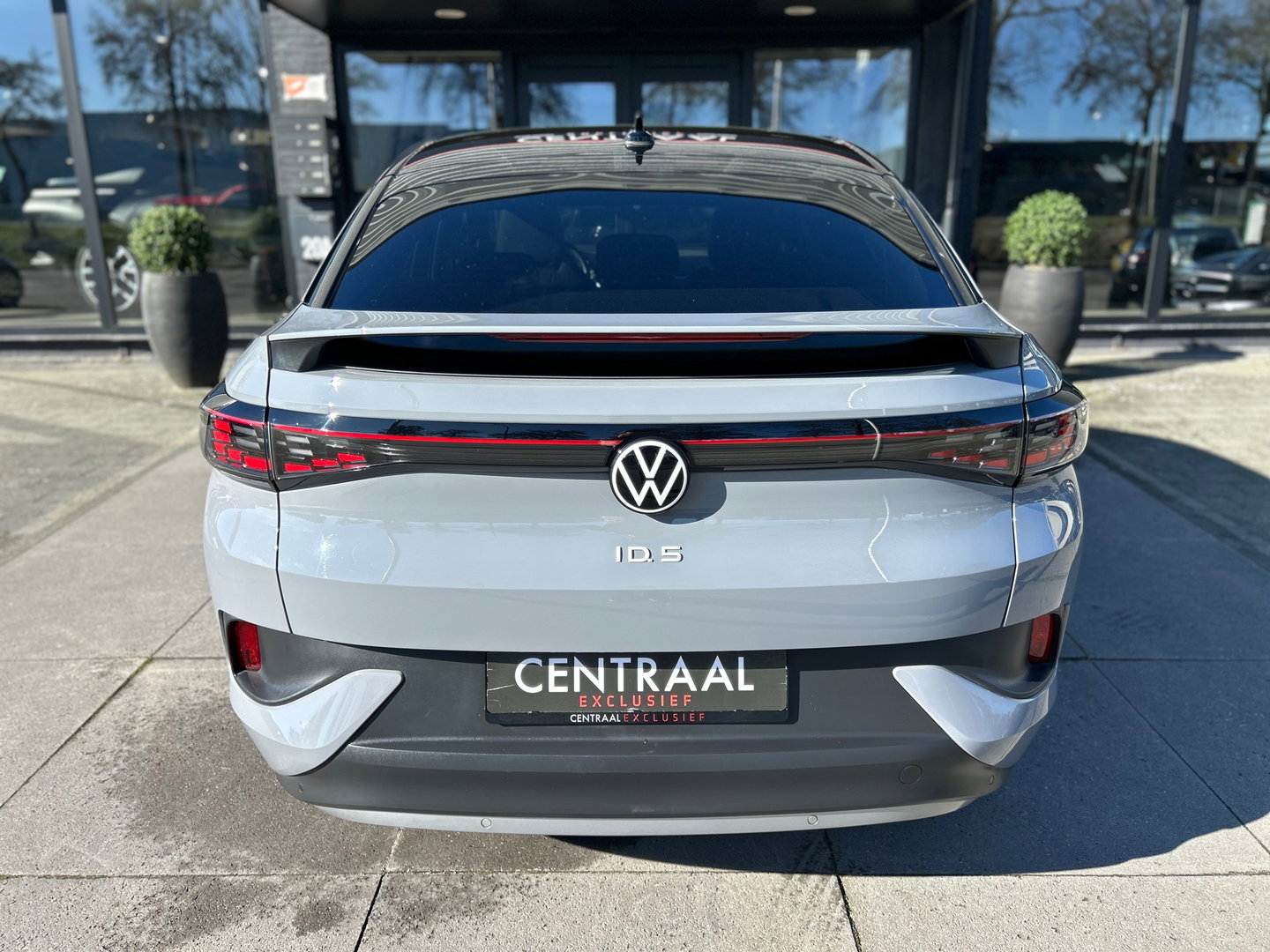 Volkswagen ID.5 Pro 77 kWh| Camera| Carplay| Stoelverwarming| ACC| Smart Climate| BTW