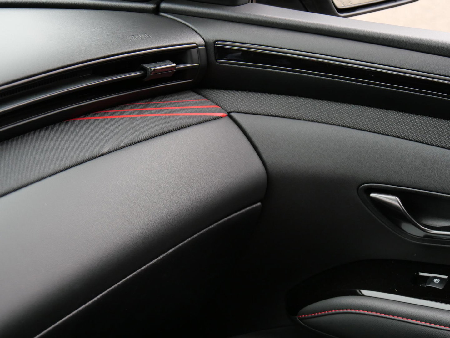 Hyundai Tucson 1.6T-GDI HEV N-LINE/ TREKHAAK/ TWO-TONE/ NL-AUTO VAN 1STE EIGENAAR