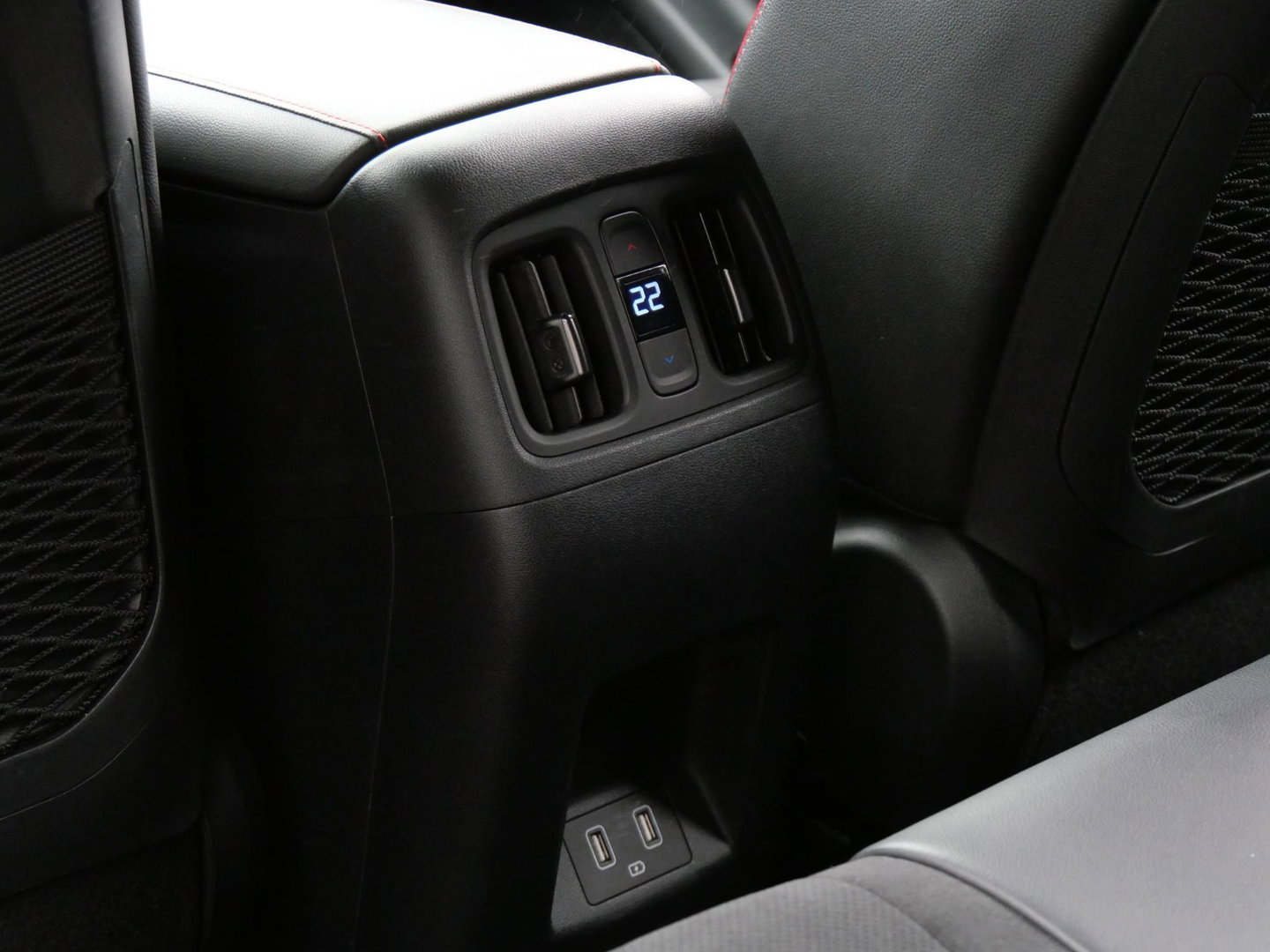 Hyundai Tucson 1.6T-GDI HEV N-LINE/ TREKHAAK/ TWO-TONE/ NL-AUTO VAN 1STE EIGENAAR