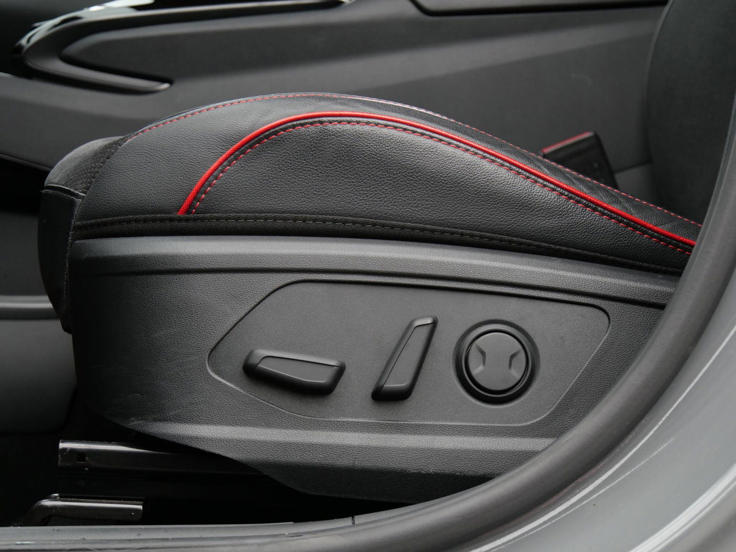 Hyundai Tucson 1.6T-GDI HEV N-LINE/ TREKHAAK/ TWO-TONE/ NL-AUTO VAN 1STE EIGENAAR