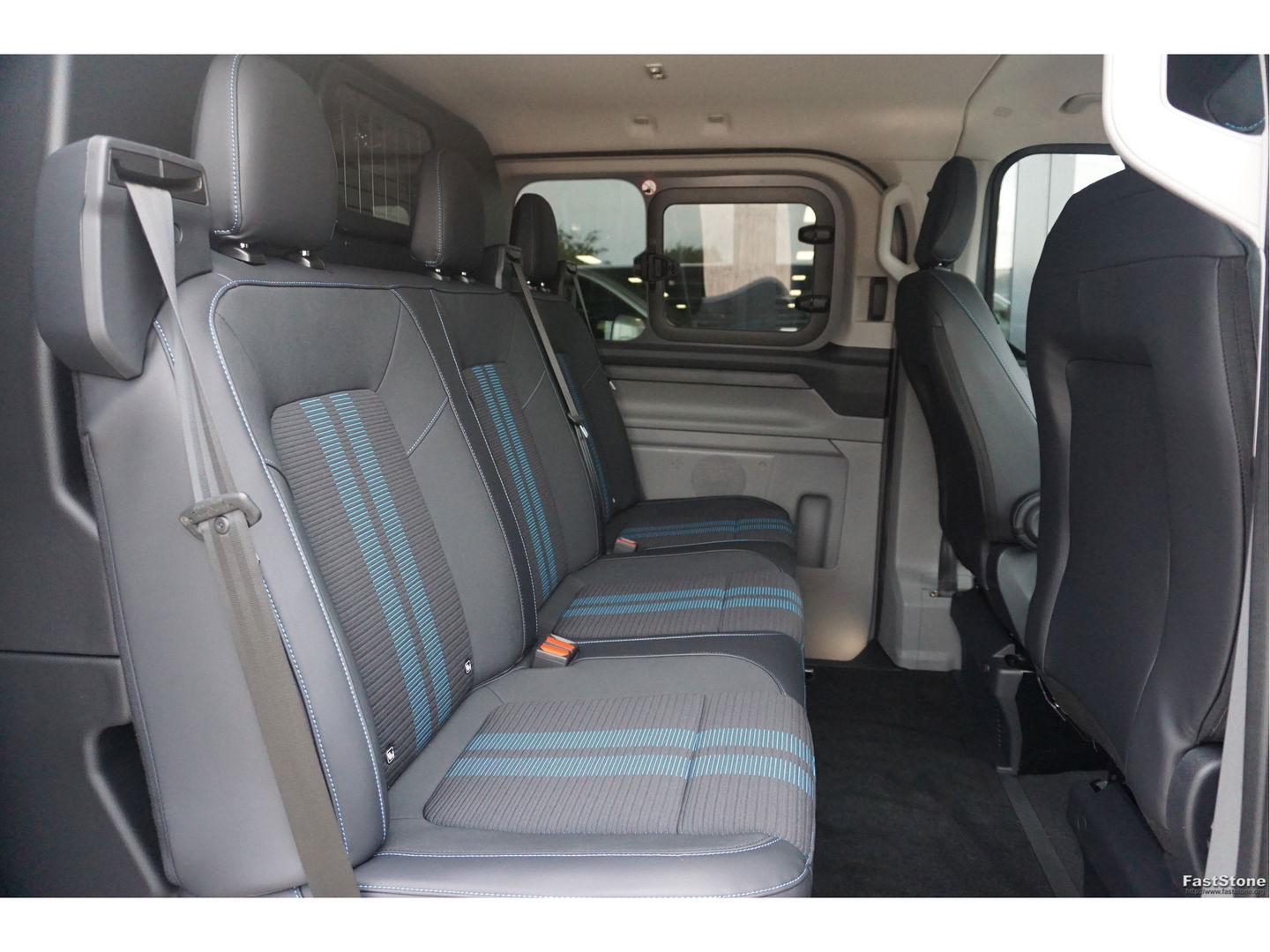 Ford Transit Custom 320S 170PK DC Sport AUT BPM VRIJ Demo!! Navi, ACC, 360° Cam, 19" LM, Elek. Schuifdeur!! NR. HK01*