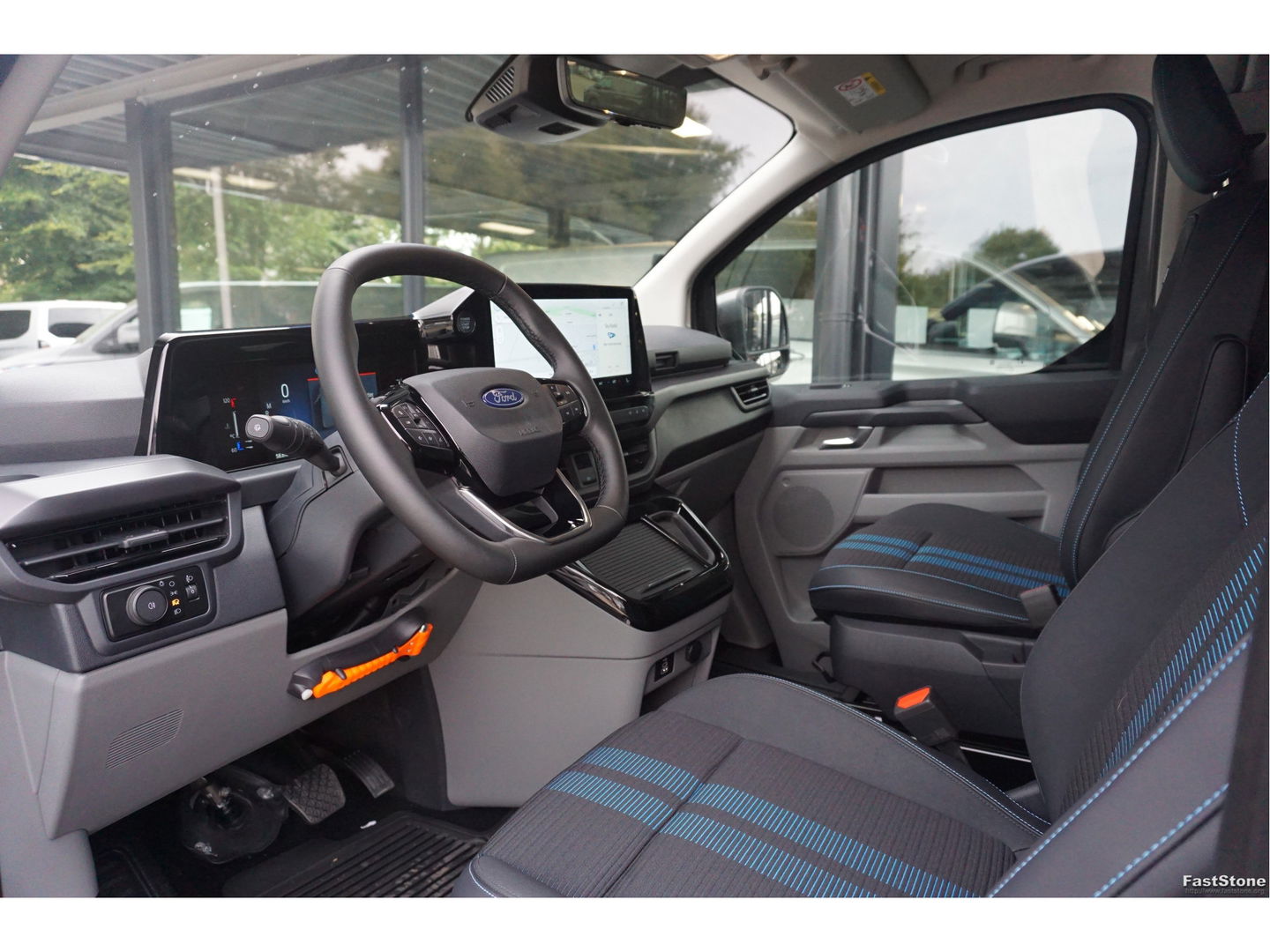 Ford Transit Custom 320S 170PK DC Sport AUT BPM VRIJ Demo!! Navi, ACC, 360° Cam, 19" LM, Elek. Schuifdeur!! NR. HK01*