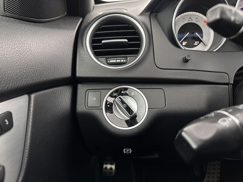 Mercedes-Benz C-Klasse Coupé 180 AMG Aut. *PANO | LEATHER | XENON | MEMORY-PACK | SPORT-SEATS | NAVI-FULLMAP | ECC | PDC | CRUISE | 17''ALU | TOWBAR*