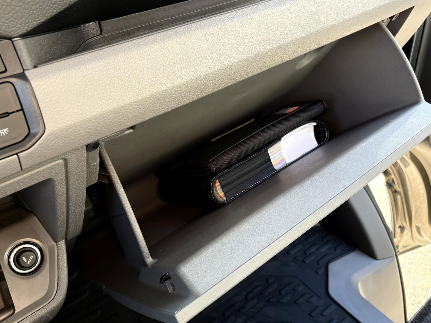 MAN TGE 35 2.0 L3H3 LUXE | LEDER | GASGEVEERDE CHAUFFEURSSTOEL | LED | CRUISE | LMV | SIDEBARS | DIK UITGEVOERD