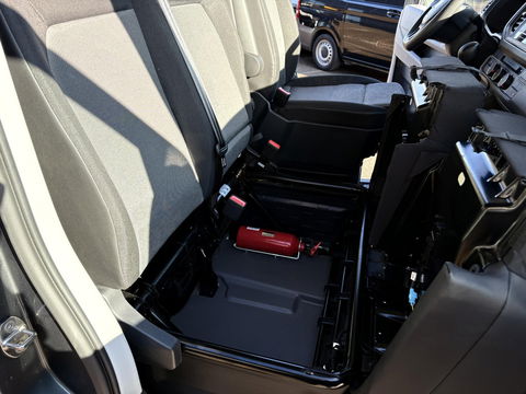 MAN TGE 35 2.0 L3H3 LUXE | LEDER | GASGEVEERDE CHAUFFEURSSTOEL | LED | CRUISE | LMV | SIDEBARS | DIK UITGEVOERD