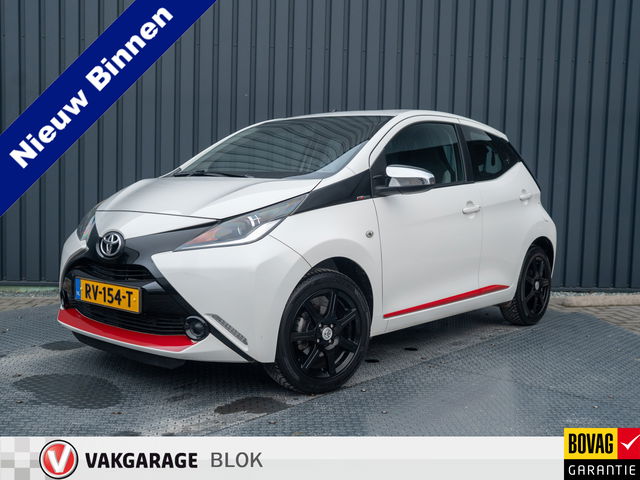 Toyota Aygo - 1.0 VVT-i x-play | Camera | Lm-Velgen | Climate Control | Prijs Rijklaar!!