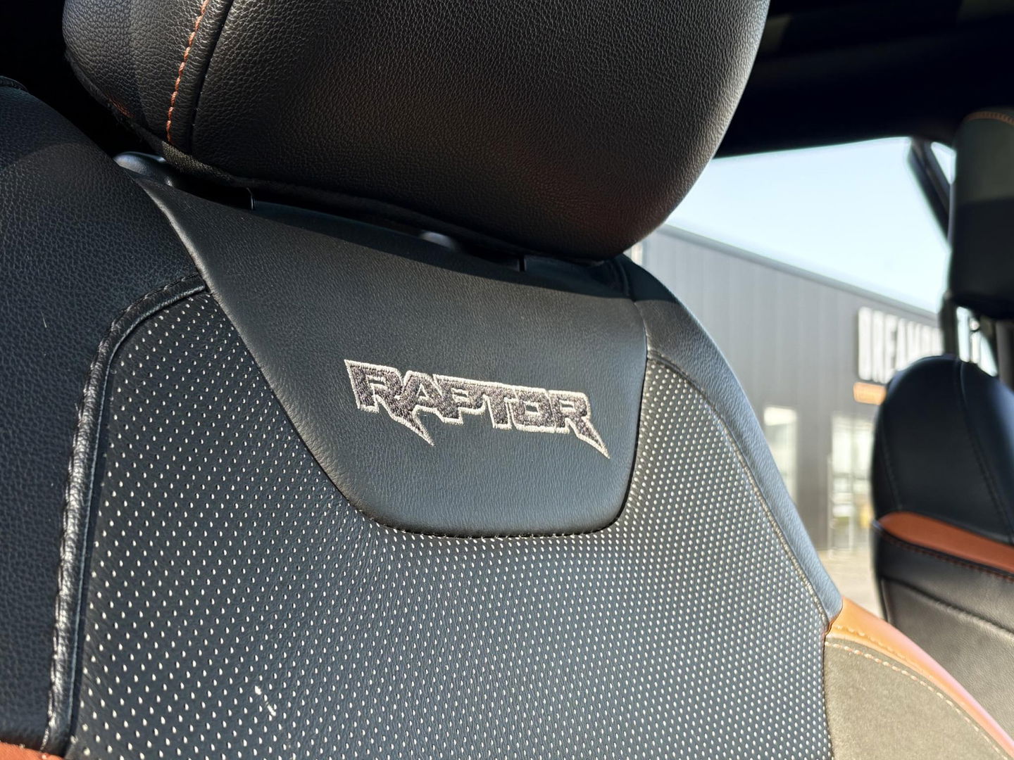 Ford F 150 USA 3.5 V6 SuperCrew Raptor | PRINS LPG | BF GOODRICH | LUXE UITGEVOERD | LED | LEDER | DIK IN DE OPTIES | SURROUND GELUIDSSYSTEEM