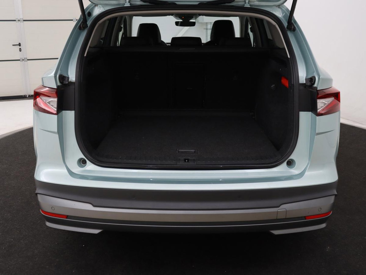 Škoda Enyaq iV 60 | Warmtepomp | Stoelverwarming | Camera | Keyless | Carplay | Navigatie | Half leder | Full LED | Cruise control | Parkeerhulp | Sfeerverlichting