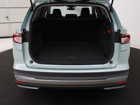 Škoda Enyaq iV 60 | Warmtepomp | Stoelverwarming | Camera | Keyless | Carplay | Navigatie | Half leder | Full LED | Cruise control | Parkeerhulp | Sfeerverlichting