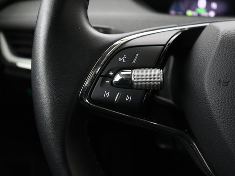 Škoda Enyaq iV 60 | Warmtepomp | Stoelverwarming | Camera | Keyless | Carplay | Navigatie | Half leder | Full LED | Cruise control | Parkeerhulp | Sfeerverlichting