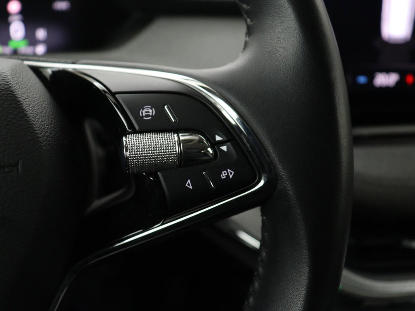 Škoda Enyaq iV 60 | Warmtepomp | Stoelverwarming | Camera | Keyless | Carplay | Navigatie | Half leder | Full LED | Cruise control | Parkeerhulp | Sfeerverlichting