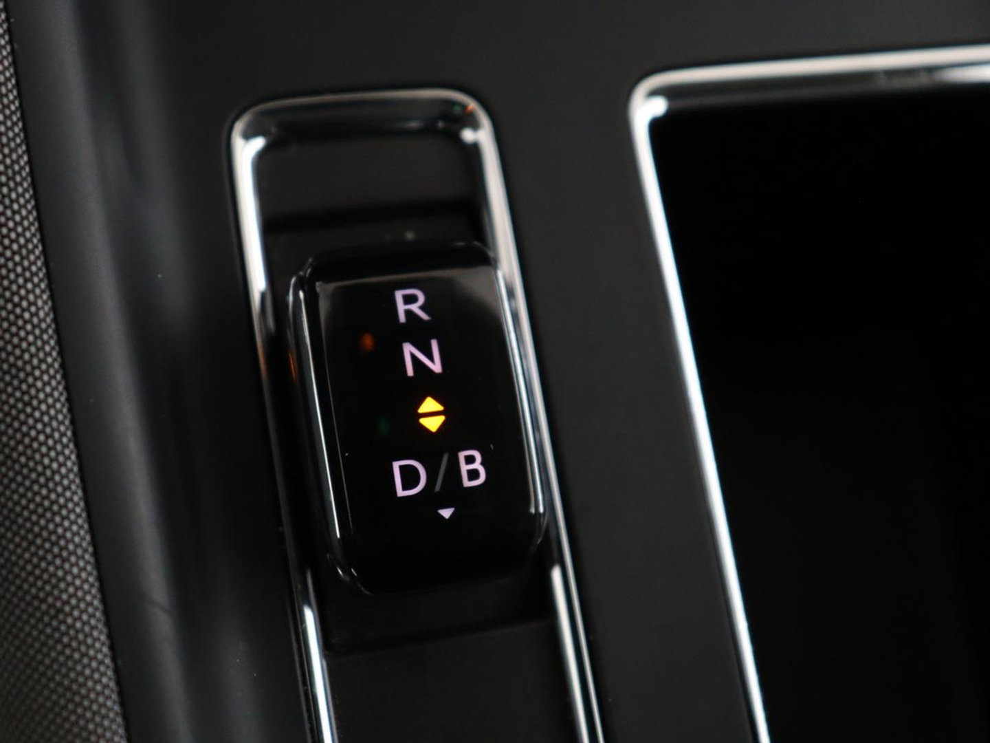 Škoda Enyaq iV 60 | Warmtepomp | Stoelverwarming | Camera | Keyless | Carplay | Navigatie | Half leder | Full LED | Cruise control | Parkeerhulp | Sfeerverlichting