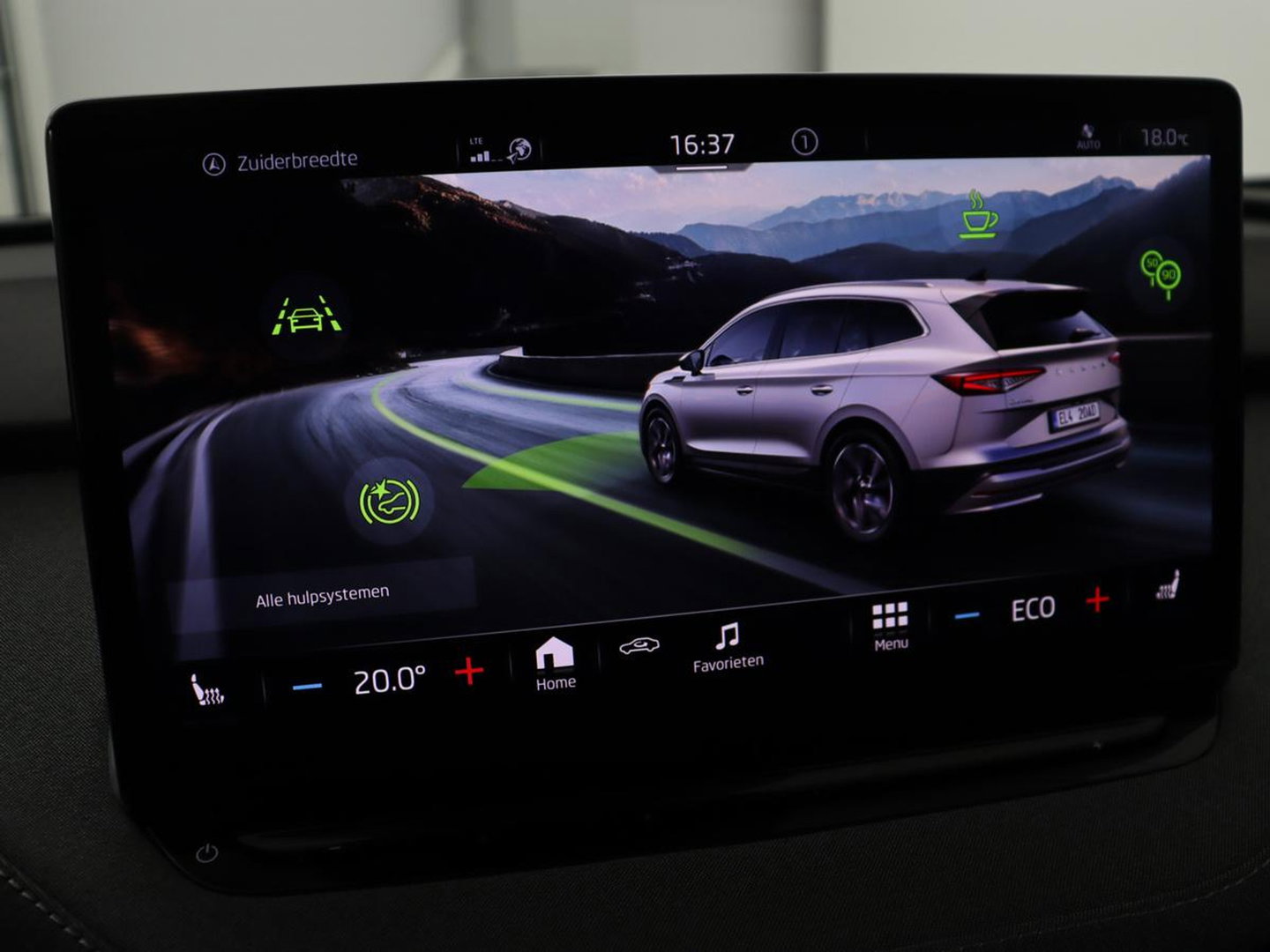 Škoda Enyaq iV 60 | Warmtepomp | Stoelverwarming | Camera | Keyless | Carplay | Navigatie | Half leder | Full LED | Cruise control | Parkeerhulp | Sfeerverlichting