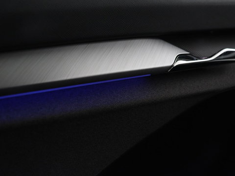 Škoda Enyaq iV 60 | Warmtepomp | Stoelverwarming | Camera | Keyless | Carplay | Navigatie | Half leder | Full LED | Cruise control | Parkeerhulp | Sfeerverlichting