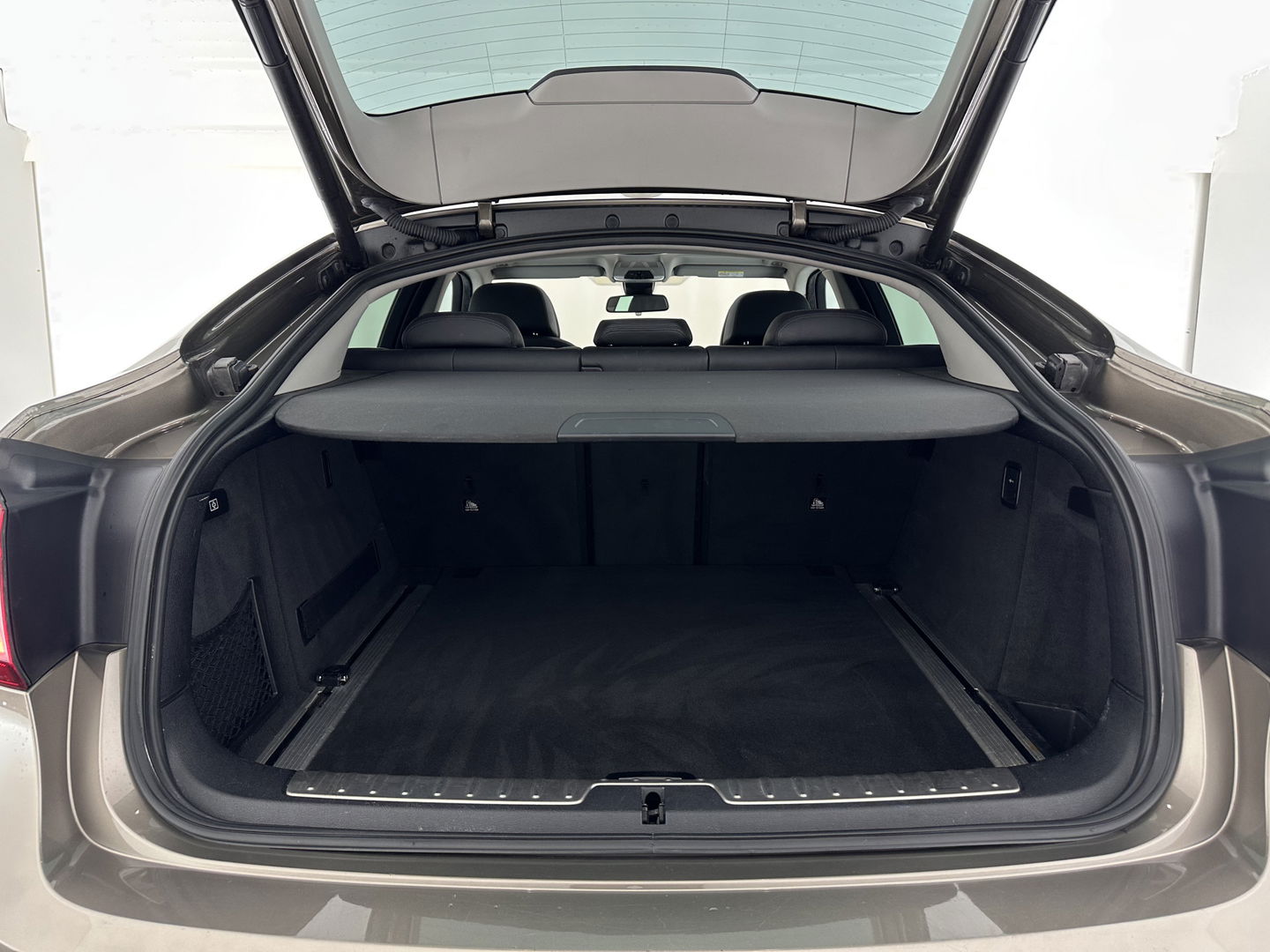 BMW X6 xDrive30d High Executive (INCL.BTW) Aut. *PANO | HEAD-UP | ADAPTIVE-CRUISE | LEATHER | FULL-LED | HARMAN/KARDON | BLINDSPOT | MEMORY-PACK | DIGI-COCKPIT | HEATED-COMFORTSEATS | NAVI-FULLMAP | PRIVACY-GLASS | SHIFT-PA