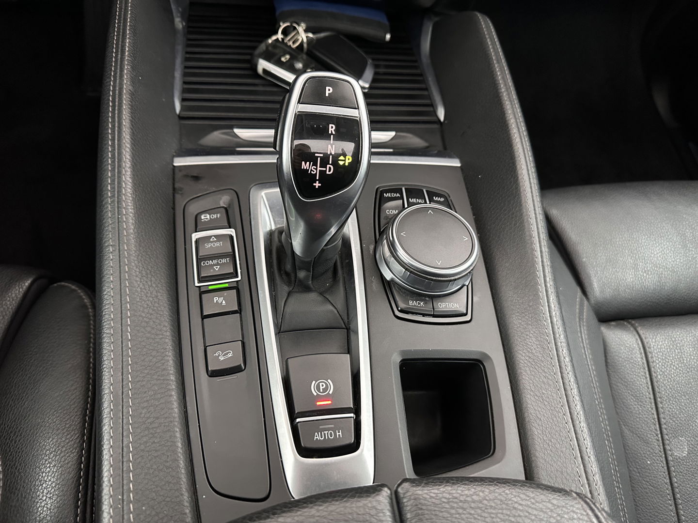 BMW X6 xDrive30d High Executive (INCL.BTW) Aut. *PANO | HEAD-UP | ADAPTIVE-CRUISE | LEATHER | FULL-LED | HARMAN/KARDON | BLINDSPOT | MEMORY-PACK | DIGI-COCKPIT | HEATED-COMFORTSEATS | NAVI-FULLMAP | PRIVACY-GLASS | SHIFT-PA