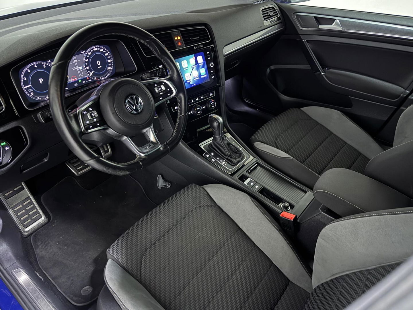 Volkswagen Golf 1.5 TSI R-Line Pano Virtual Carplay ACC NAP